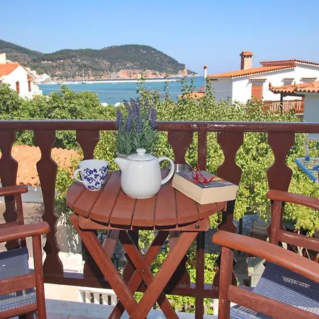 Fotis Apartment *