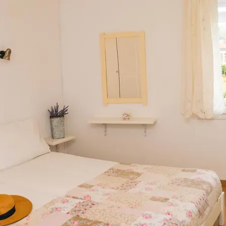 Fotis Skopelos Town
