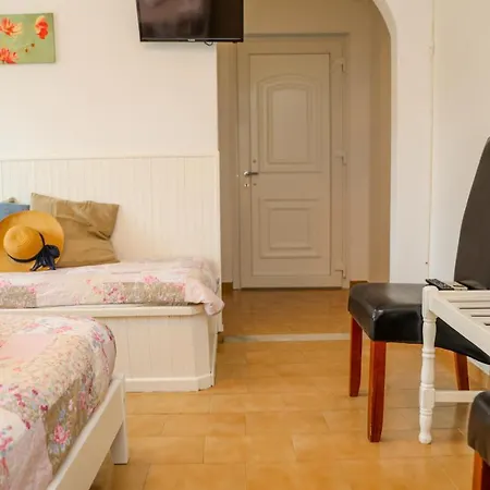 Fotis Apartmán *