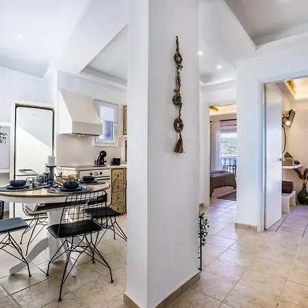 Fotis Apartment *