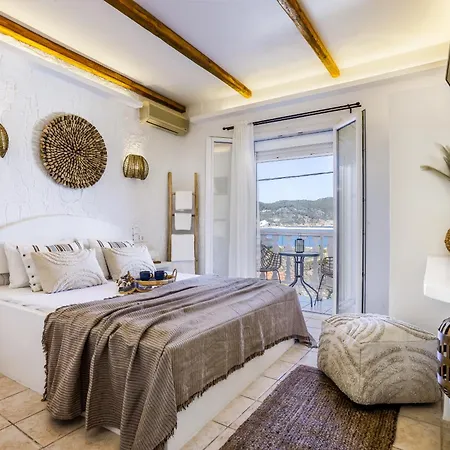 Fotis Skopelos Town